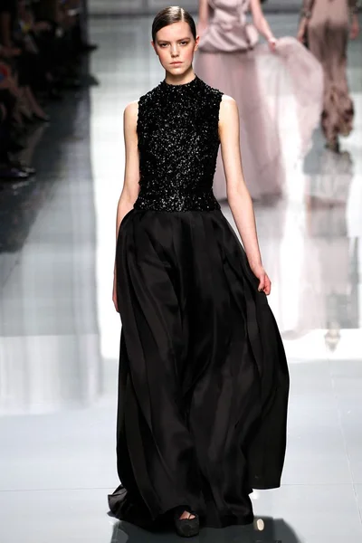 Look 50